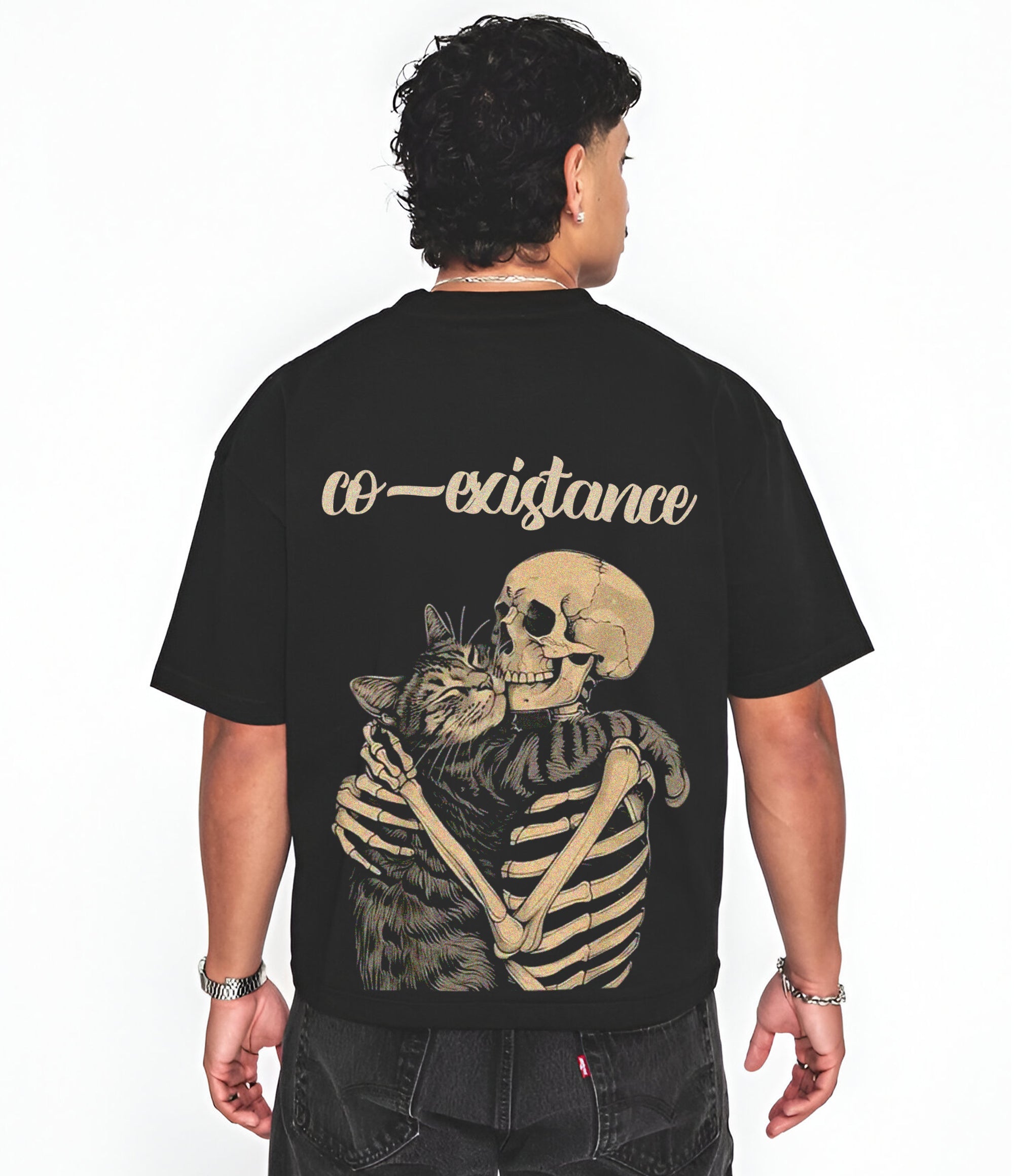 Skeleton cat hug Oversized Tee